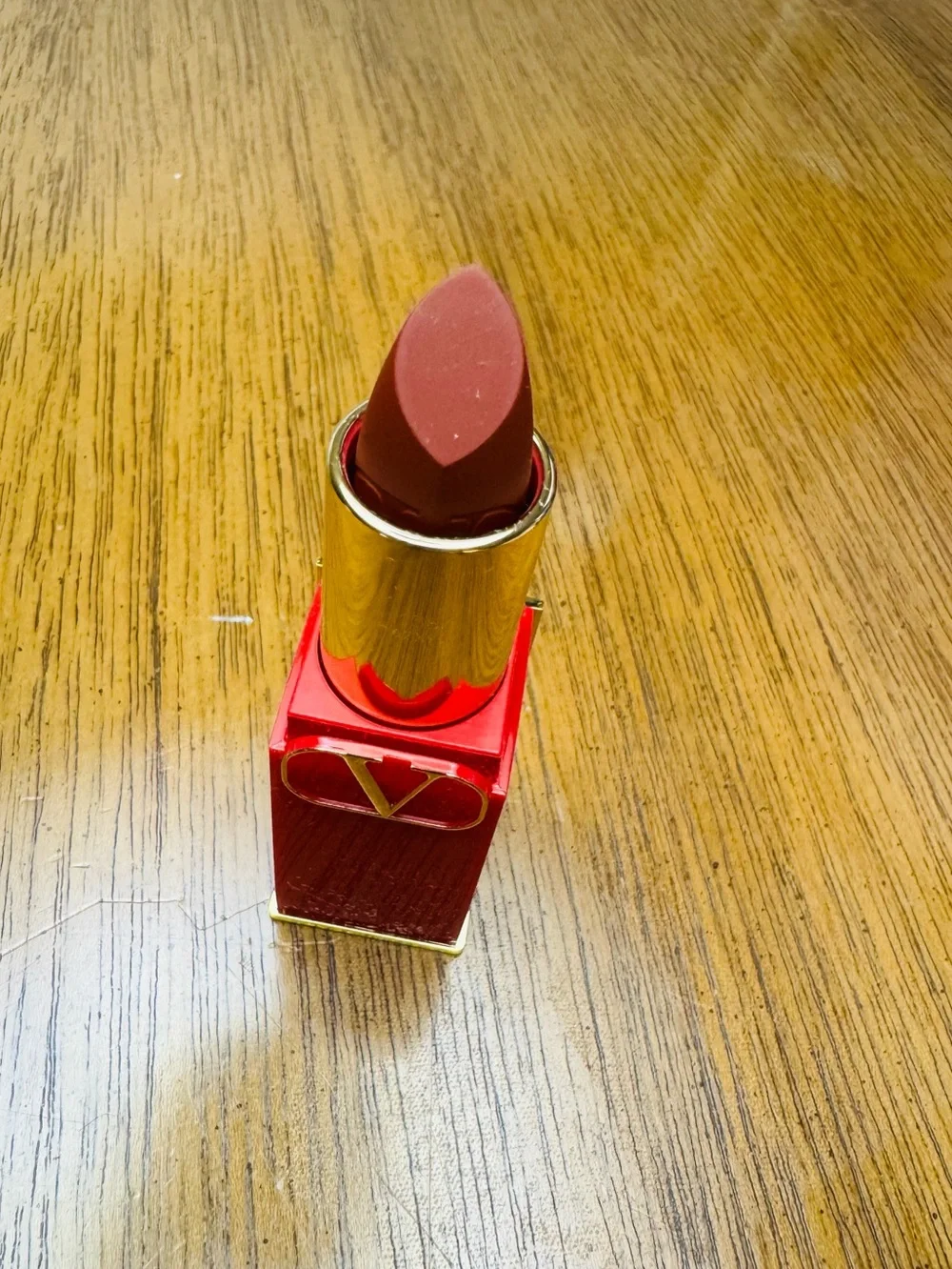 Valentino refillable lipstick